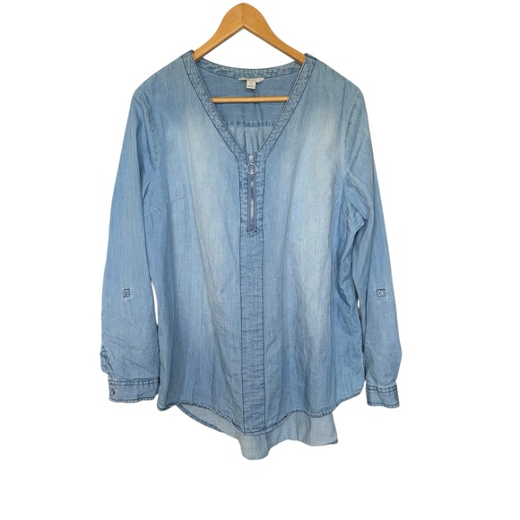 C Est. 1946 Tops - Est 1946 chambray popover zip V-neck roll tab sleeves (flawed) XL